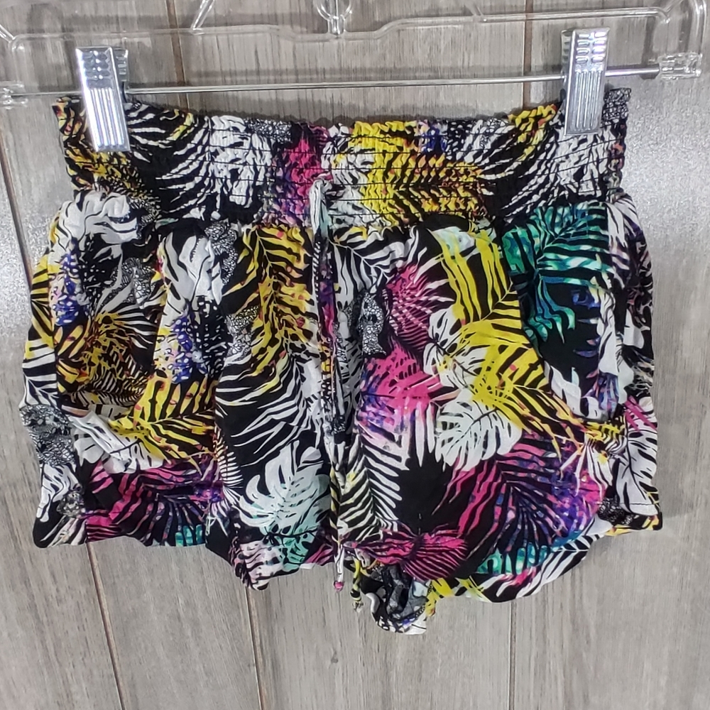 Hot Kiss Girls Floral Shorts Size Medium